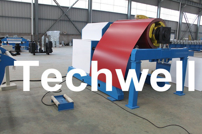 5 toneladas auto Decoiler/Uncoiler hidráulicos que curva a máquina com velocidade desenrolando-se 0 - 15m/min