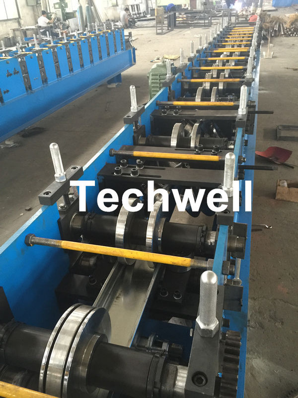 Rolo do racking da construção de aço que forma a máquina para o feixe da cremalheira da prateleira com o TW-RACK de corte hidráulico