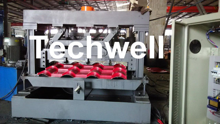 Rolo vitrificado aço da telha da cor que forma o equipamento, máquina anterior do rolo do poder do motor principal de 5,5 quilowatts