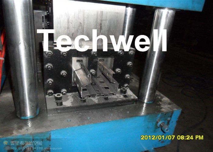 Rolo ereto da cremalheira da folha de aço da prateleira do armazenamento que forma a máquina para o perfil do shelving do armazenamento do metal