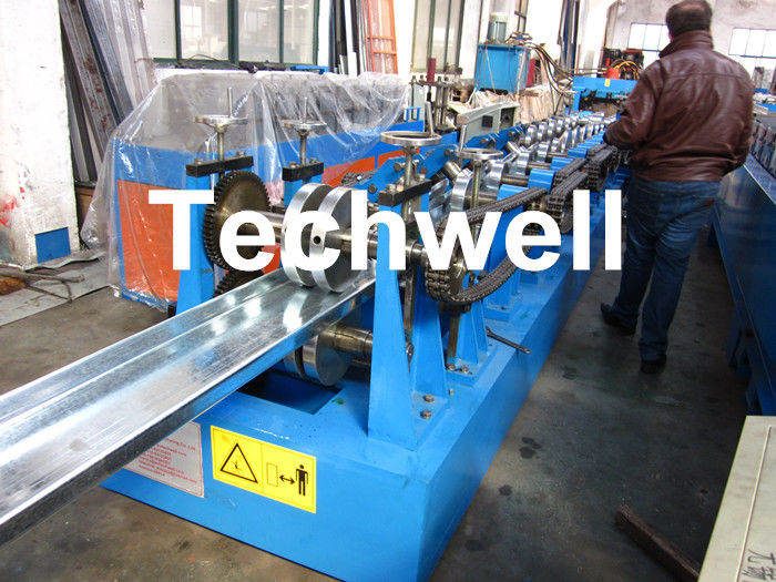 O PLC controla o rolo da forma de U que forma a máquina para a canaleta em U de aço TW-U100