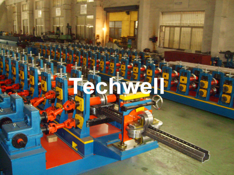 racking de 2.0-3.0mm/rolo eretos resistentes da prateleira que forma a máquina com a máquina da imprensa da tonelada JH21-80 aos furos de perfurador