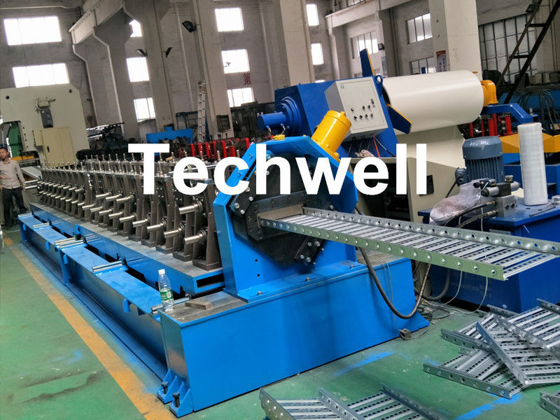 15 quilowatts que formam o poder do motor laminam a formação da máquina para produzir as folhas de aço do perfil da bandeja de cabo