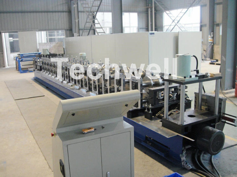 A seção de C lamina a formação do rolo do canal da máquina/C que forma a máquina com espessura de formação de 1.5-3.0mm