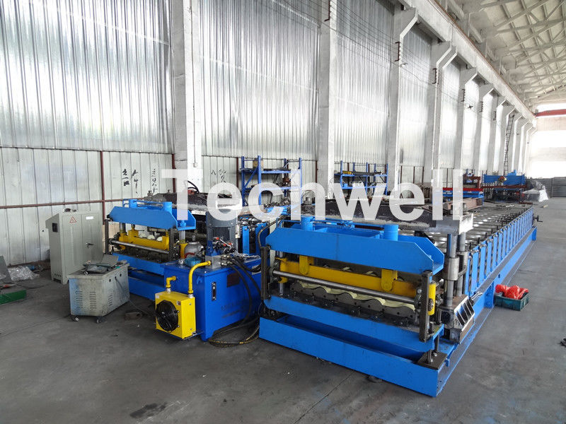 O PLC automático controlou o rolo da telha que forma a máquina para o metal de aço a telha vitrificada