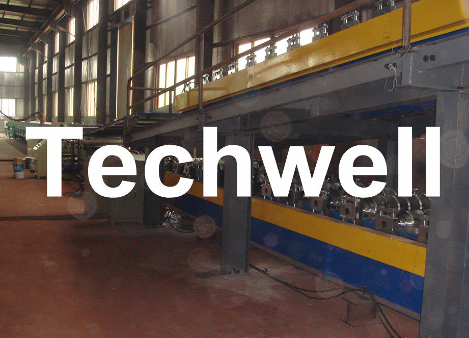 Galvanizado, máquina isolada plutônio do painel de sanduíche do aço da cor para os painéis de parede TW-PU1000 do telhado